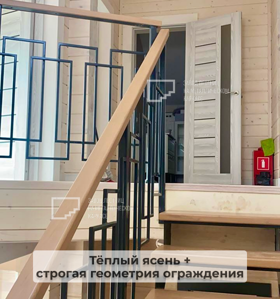 Лестница под индивидуальный размер проёма заказчика в деревяный дом
