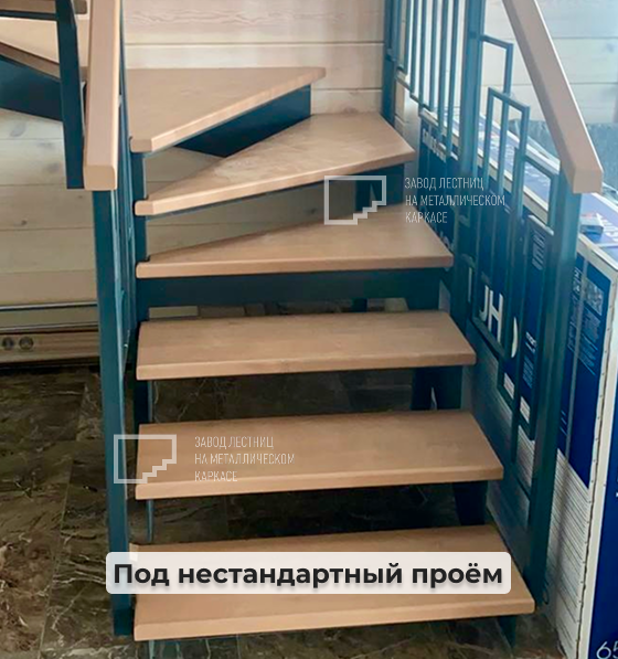 Лестница под индивидуальный размер проёма заказчика в деревяный дом